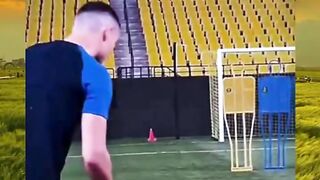 Trik Ronaldo Saat Mengambil Tendangan Bebas 🧠