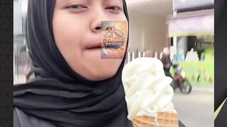 kelakuan wkwkw