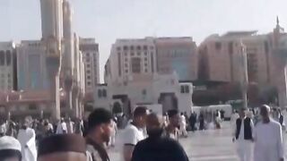 Masjid Nabawi grand mosque