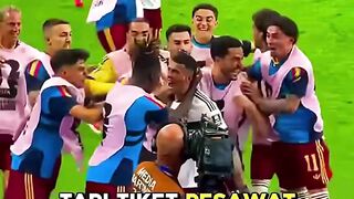 Lamine Yamal dan lini tengah Spanyol bener-bener bikin Prancis mati kutu.