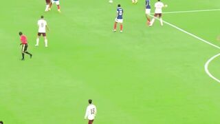 panyol memang tampil sangat dominan saat mengalahkan Prancis 2-0