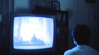 Hantu tertangkap kamera cctv