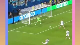 Cuplikan gol ikonik Benjamin Pavard saat Prancis berhadapan dengan Argentina.