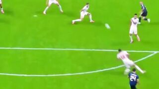 "Sempat Unggul Lewat Gordon, Tiga Singa Harus Mengakui Keunggulan Sang Juara Bertahan"