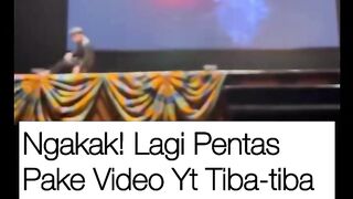 Momen Zonk! Niat Tampil Estetik, Layar Panggung Malah Kepotong Iklan Yt