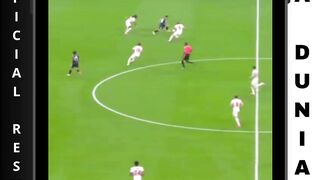 Messi vs Inggris