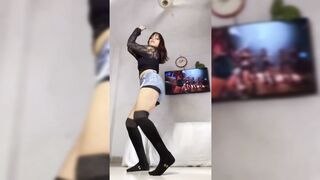 Indian Girl Oshin Shahu Dance 12