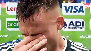 Usai Bungkam Inggris, Lautaro Tak Kuasa Menahan Air Mata