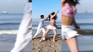Indian Girl Ria Shoor Dance 2