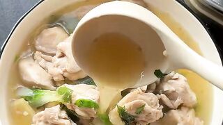 Resep Sup Ayam Bawang Putih Viral, Kuah Beningnya Bikin Nagih! ✨