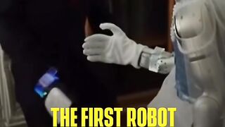 World’s First Robot Wedding: Robert and Matilda Get Married in Moscow!