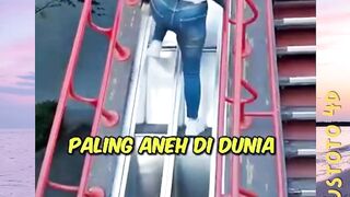 3 Tangga unik paling aneh di dunia!! Nomer 3 unik tapi keren!! versi PLUSTOTO4D