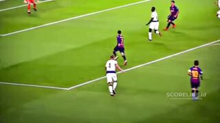 Semuanya begitu sempurna.... umpan silang Messi, operan dada Suarez, assist Coutinho, dan tendangan Rakitic 😩 3