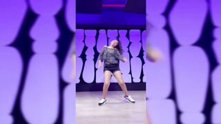 Indian Girl Sanya Maini Dance 10