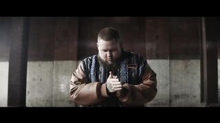 Rag'n'Bone Man - Human (Official Video).