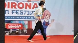 akting nya sih udah keren bang wkwkw
