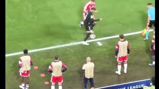 Lihat apa yang dilakukan Doue kepada Kimmich dan Diaz 😲