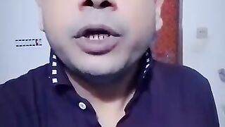 শুধু গান গেয়ে পরিচয়!