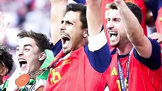 Spanyol mengamuk, Argentina tak berkutik!