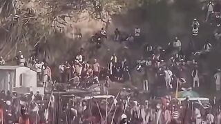 Jantar mantar protect lathi charge