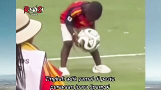 Bintang utamanya sebenarnya Lamine Yamal atau adiknya sih? 😭