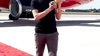 Baru Tahu? Ternyata Trofi Piala Dunia Yang Asli Punya Jet Pribadi Sendiri! 😭🙏