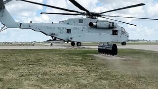 CH-53K King Stallion Takes Off | The Beast of U.S. Marines Leaves Oshkosh