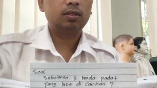 Tugas sekolah yang ngerjain malah orang tuanya.