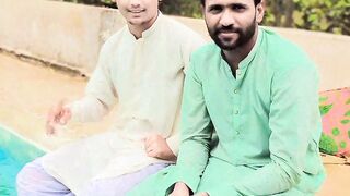Enjoy sowing pool with friends ❤️