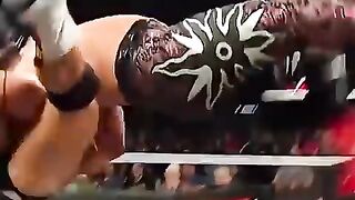 LESS THAN 2 WEEKS TIL SUMMERSLAM AND THE USOS AND FATU STAND TALL