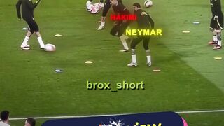 Hakimi yang “menyerah” dikerjai Messi, Neymar, Mbappé, dan Ramos itu menjadi salah satu momen paling ikonik