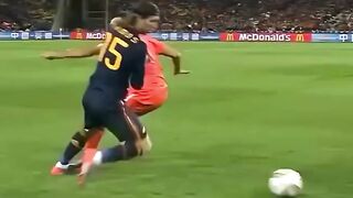 Sergio Ramos bukan cuma keras, tapi juga kelas. 🔥
