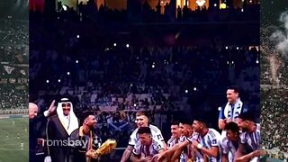 Di balik indahnya piala dan selebrasi, ada momen-momen yang menguji kedewasaan sebuah tim.