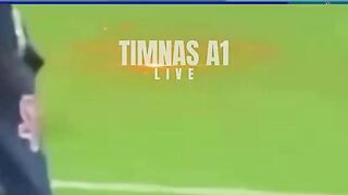 Dilema suporter Timnas: Senang bek andalan gacor dan cetak gol di Eropa
