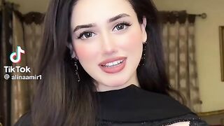 Pretty Girl 260