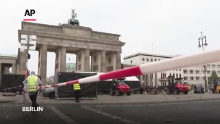 Suspect in deadly Berlin Pride attack was shot and killed, police say
