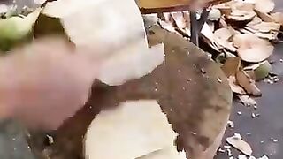 Amazing_coconut_cutting_skills