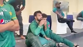 Shadab khan ki funny video