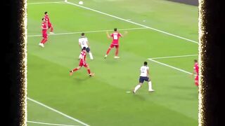 Saat Jude Bellingham mencetak gol pertamanya untuk Inggris dalam pertandingan pembuka mereka