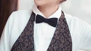 Billionaires vs waiter