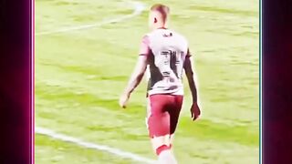 Ketika Seorang Kiper Menjadi Penyerang ☠️ 2