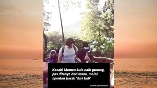 Bule nya bisa bercanda
