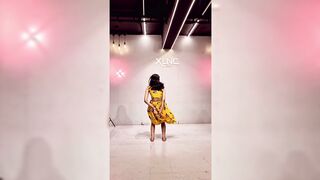 Indian Girl Divisha Kushwaha Dance
