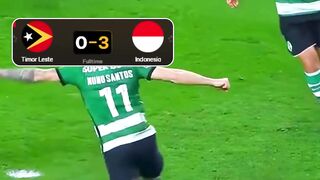 Gol rabona: menyilangkan kaki dominan di belakang kaki tumpu untuk menendang bola secara estetis.