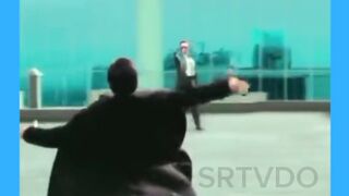 Neo Bullet Dodge Scene 4K | The Matrix Action Sequence