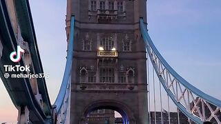 welcome to London zi#LondonVibes #londoncity