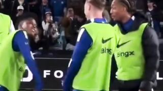 Chemistry tiro lini depan Chelsea