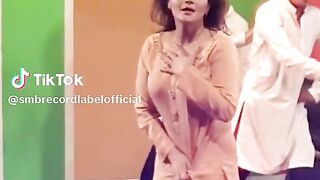 Nargis betulful dance performance