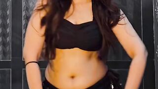 viral #trendingreels #bellydance #reels