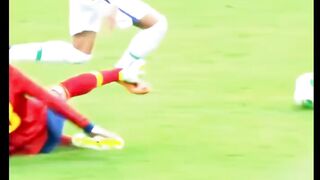 Pertandingan final Piala Konfederasi 2013 antara Brasil dan Spanyol